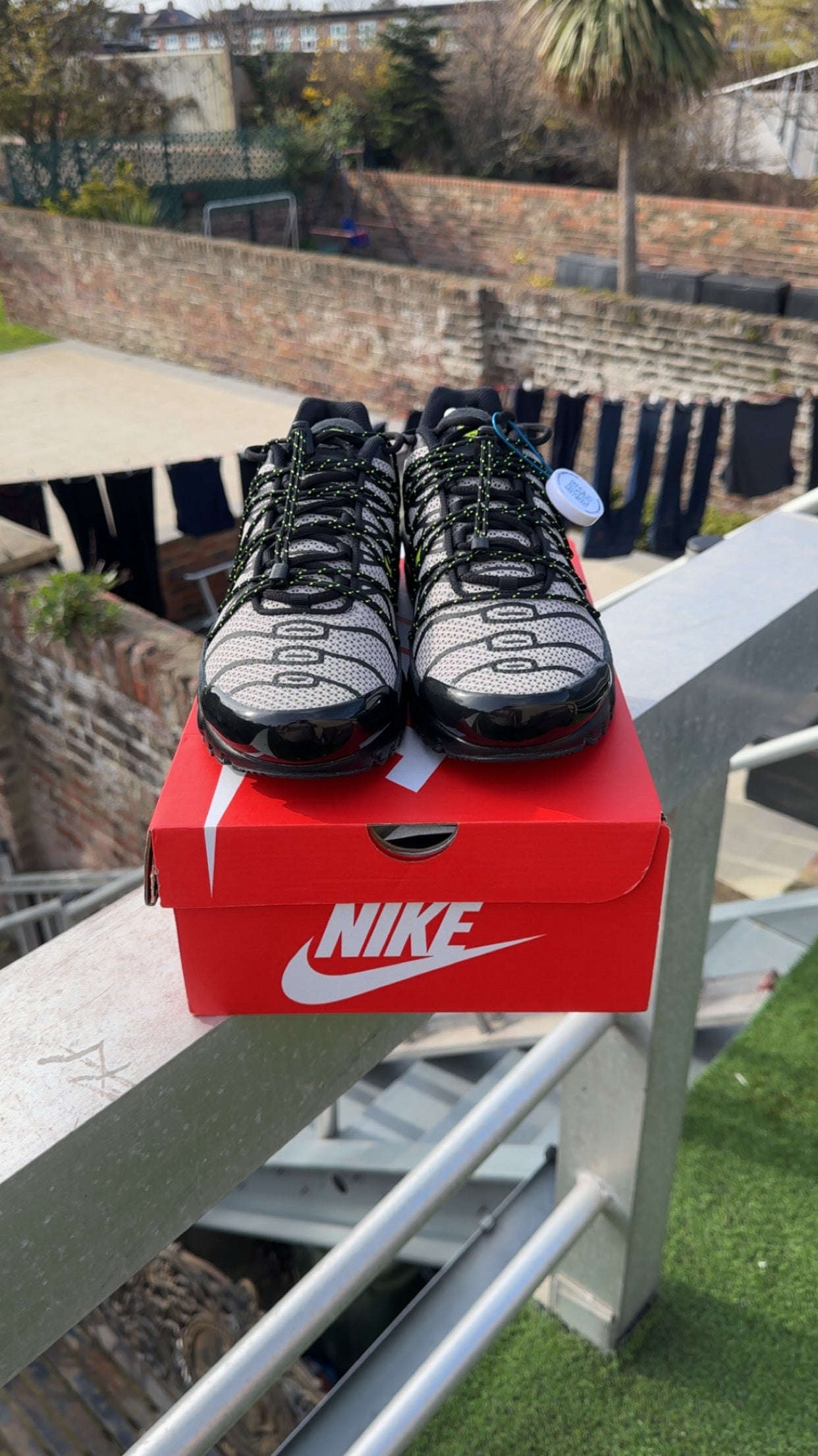 Nike air max plus particle grey vapour green