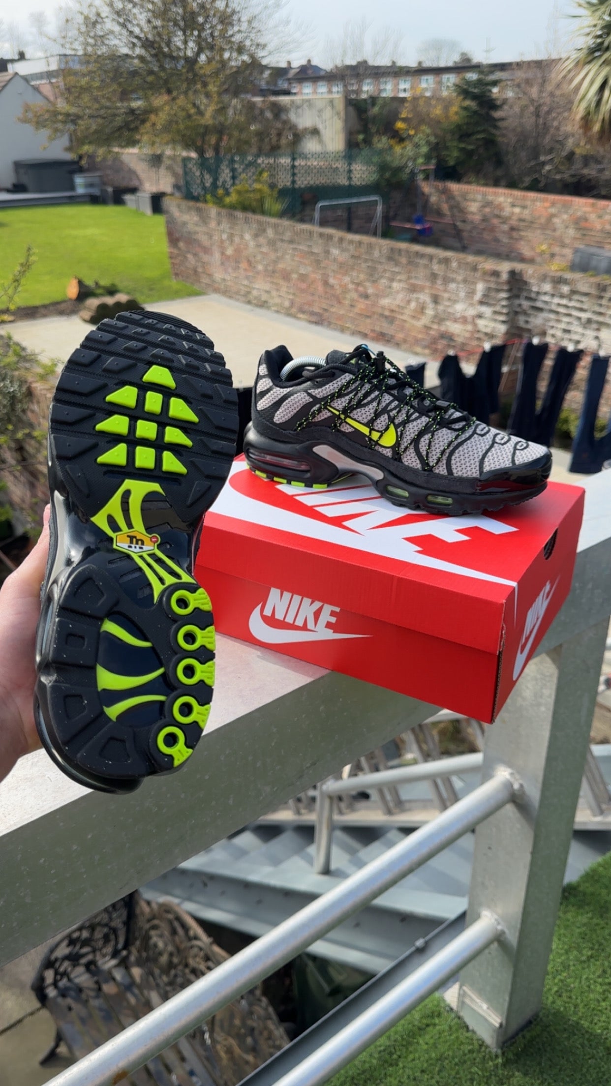 Nike air max plus particle grey vapour green
