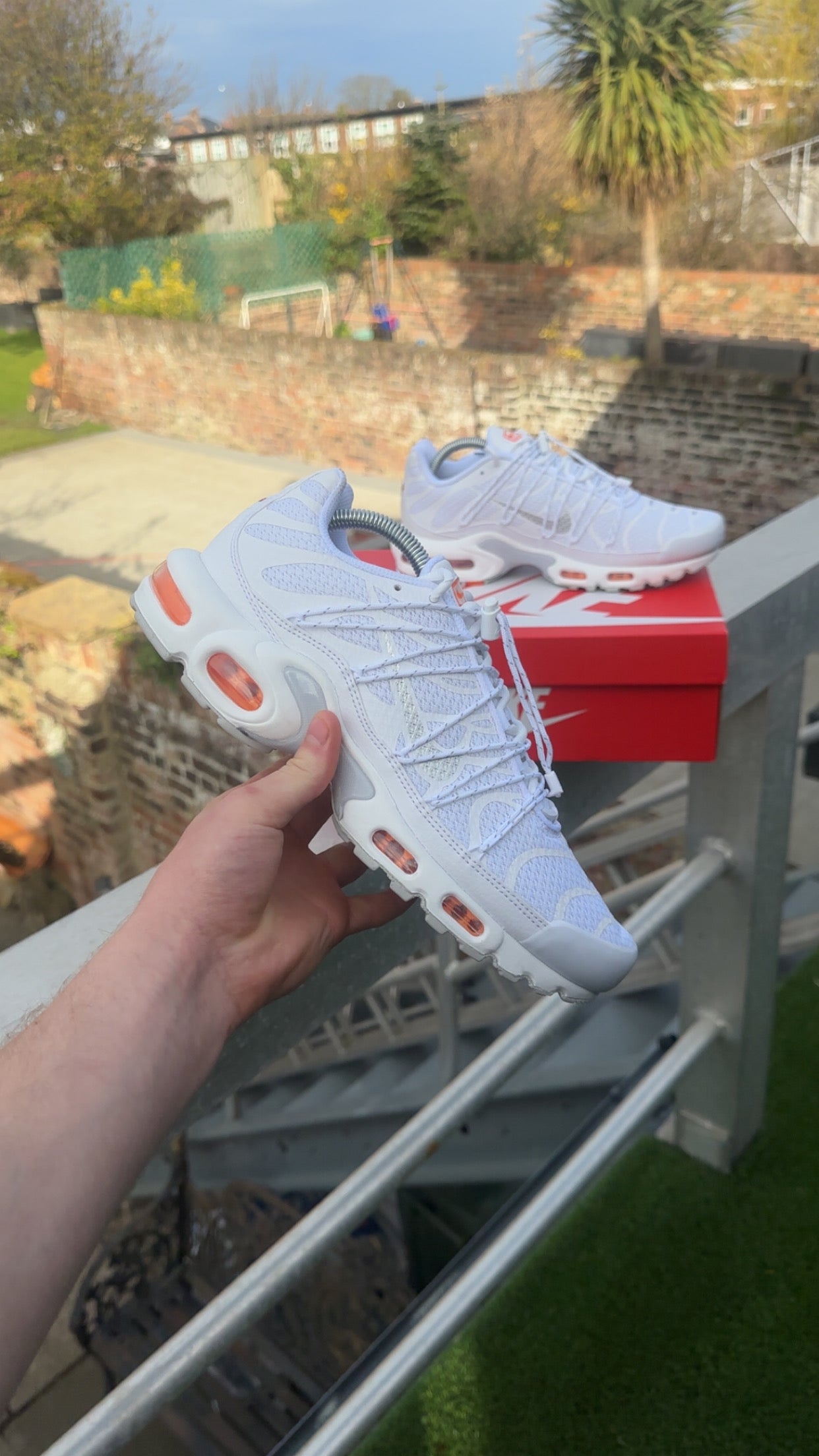 Nike air max plus triple white utility