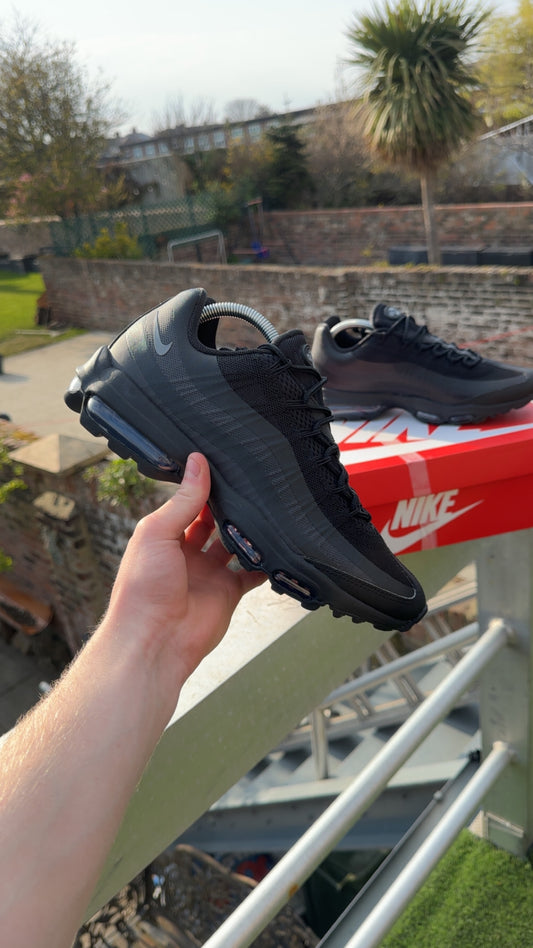 Nike air max 95 ultra triple black