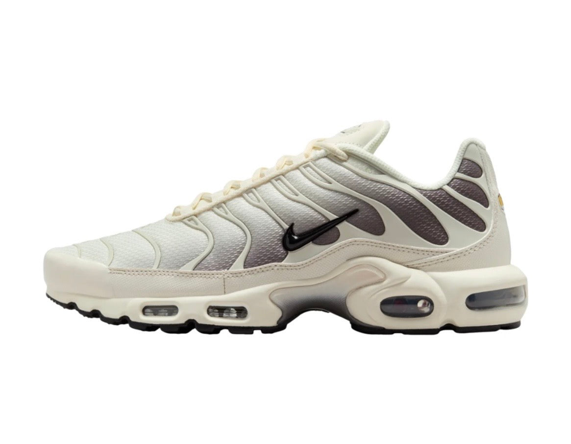 Nike air max plus "Light orewood"