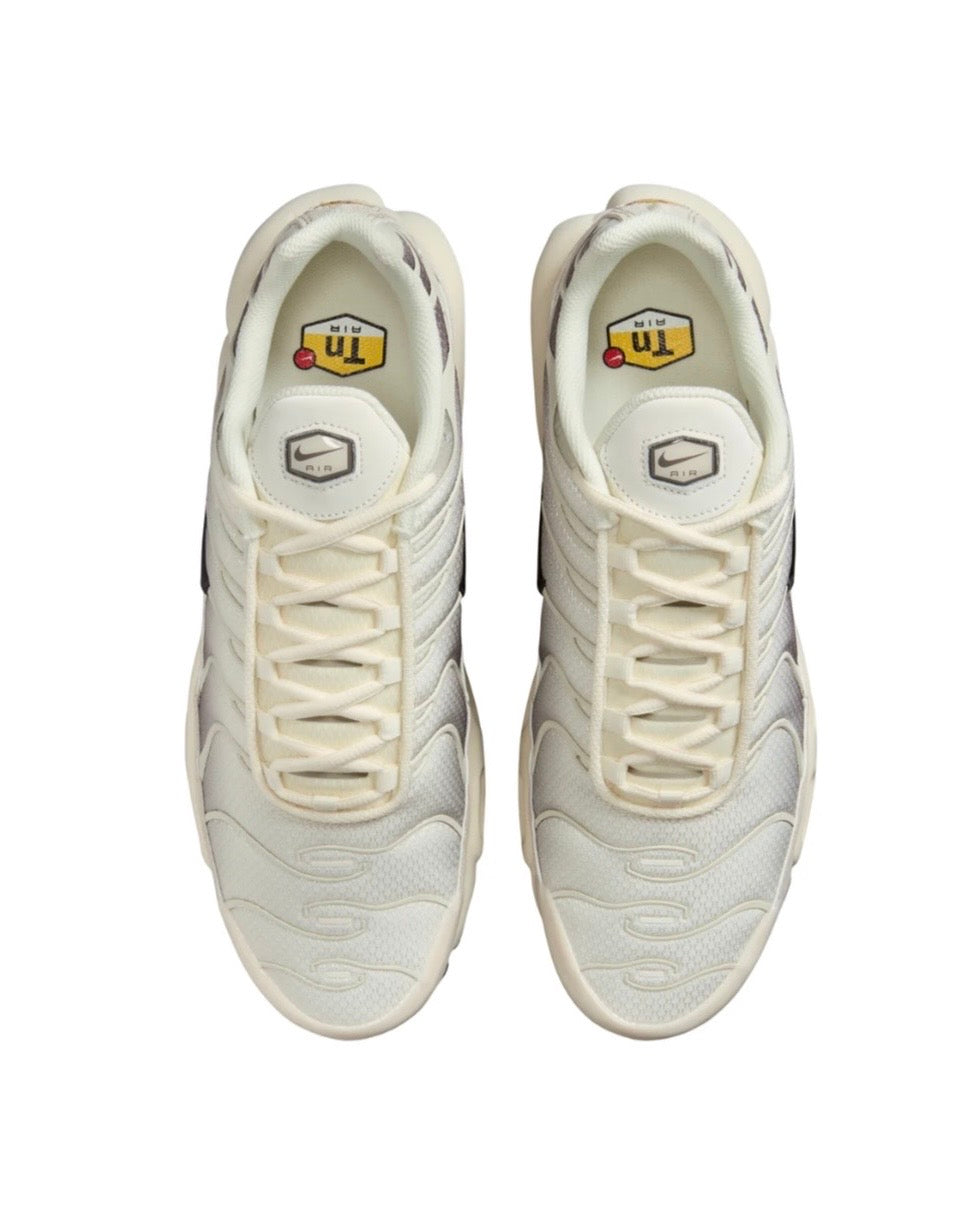 Nike air max plus "Light orewood"
