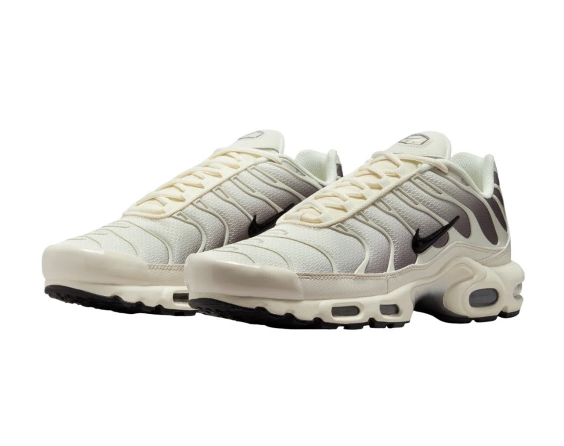 Nike air max plus "Light orewood"