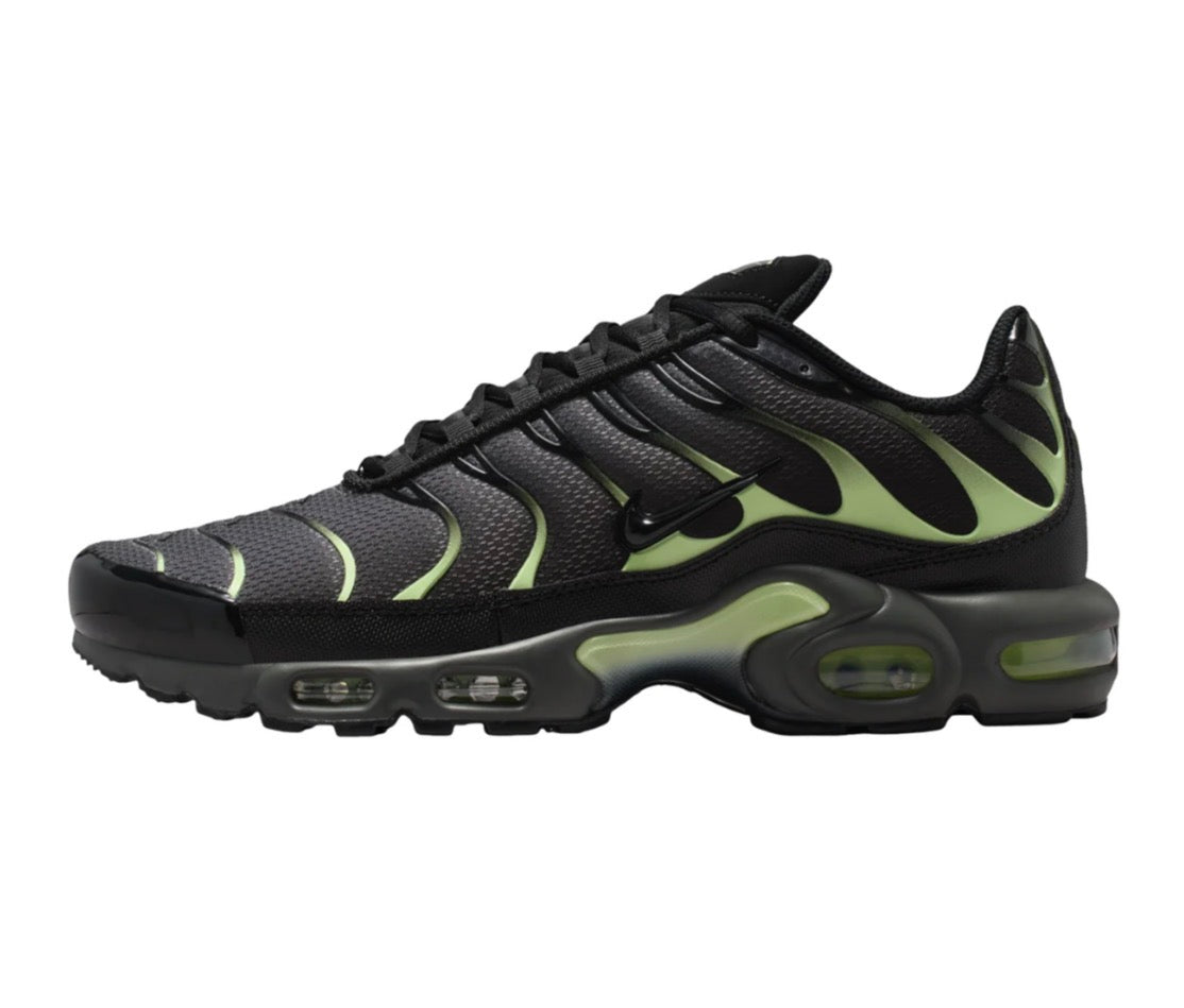 Nike air max plus "Light liquid lime"