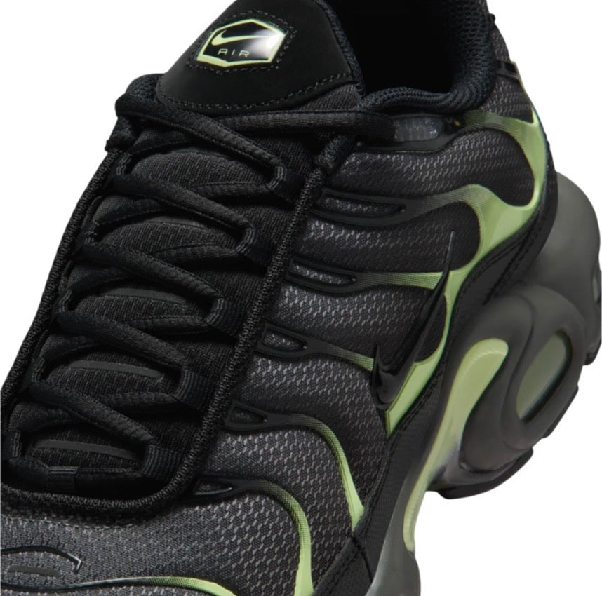 Nike air max plus "Light liquid lime"