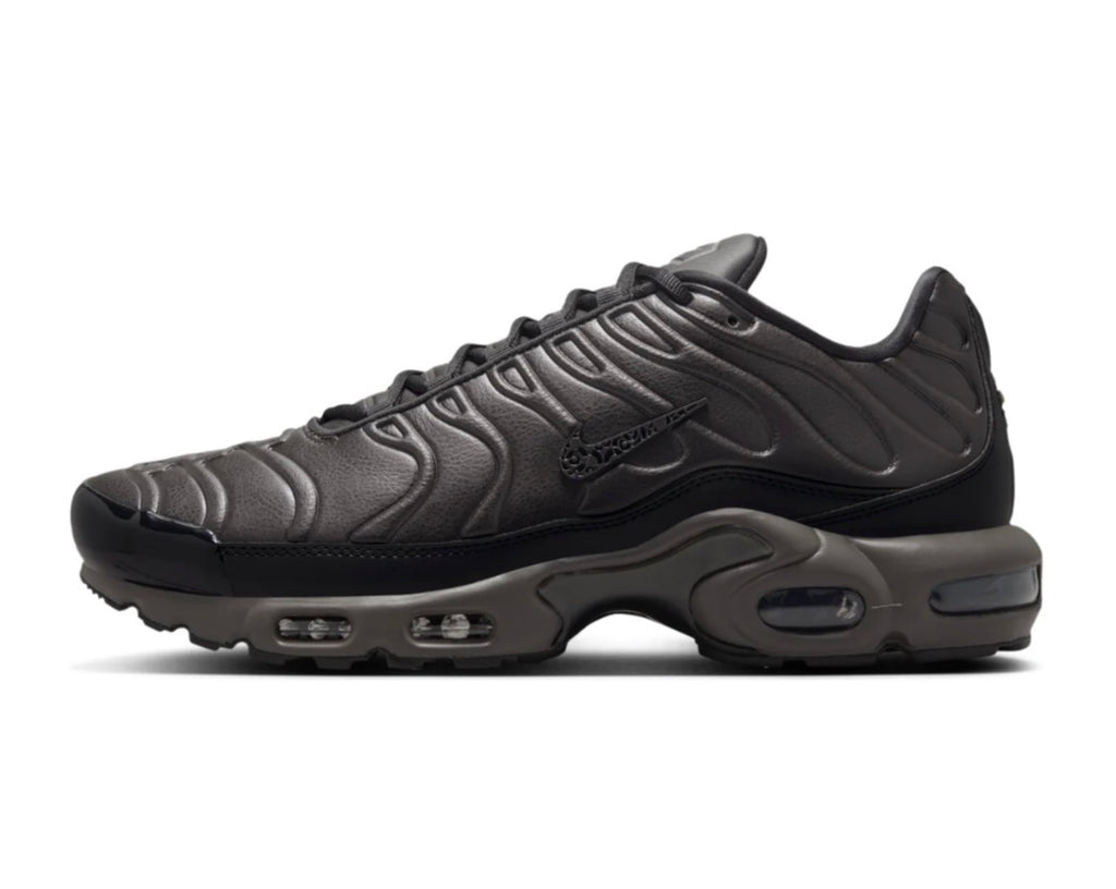 Nike air max plus "Black tea Petra brown"