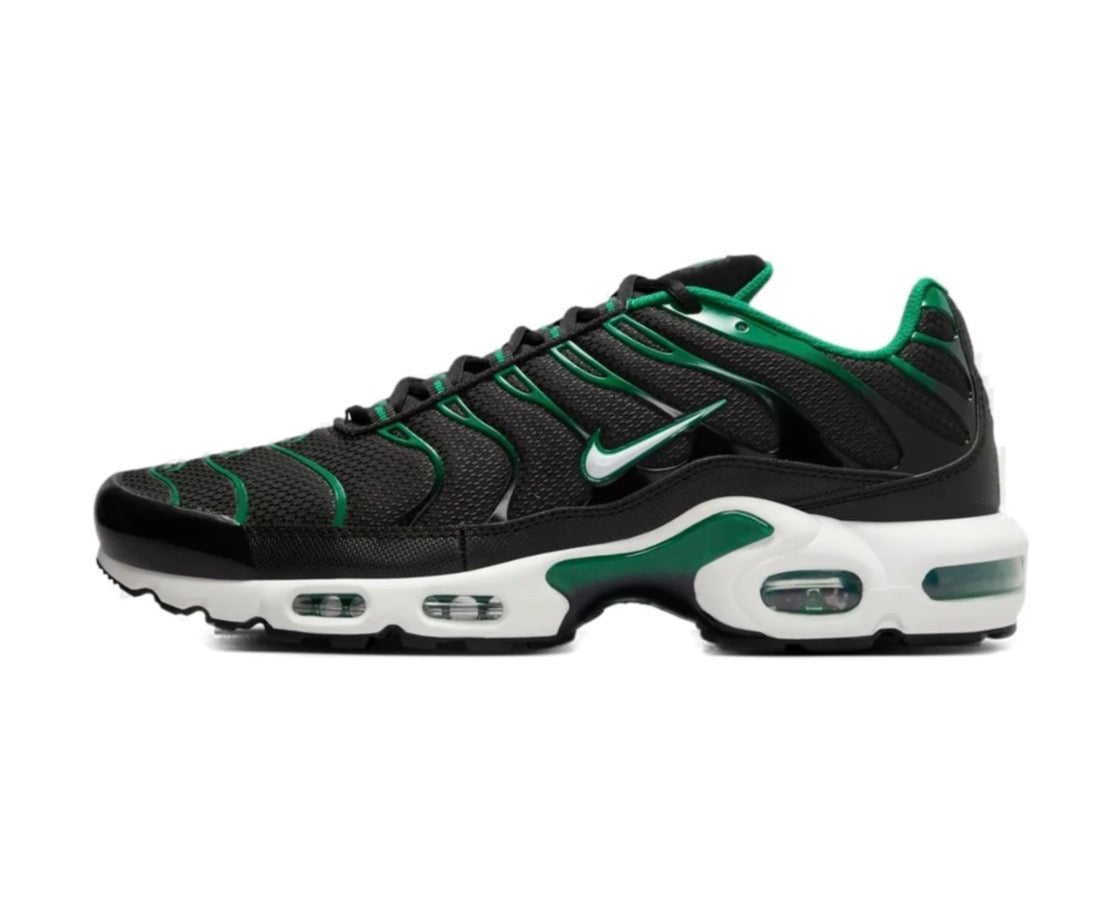 Nike air max plus "Black malachite gum"
