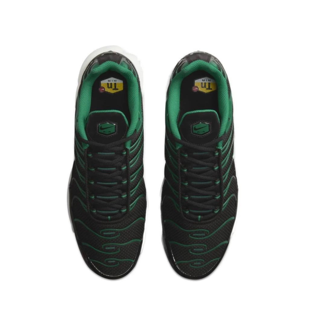 Nike air max plus "Black malachite gum"