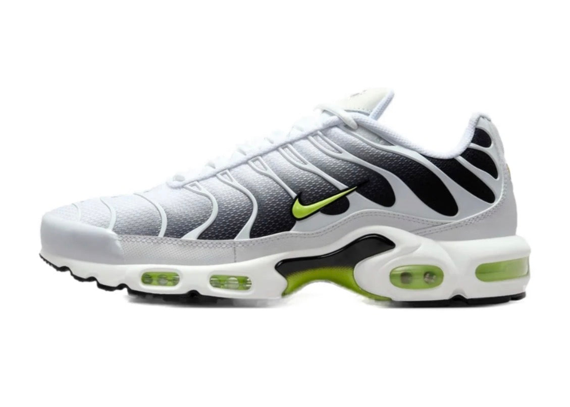 Nike air max plus "White black volt"
