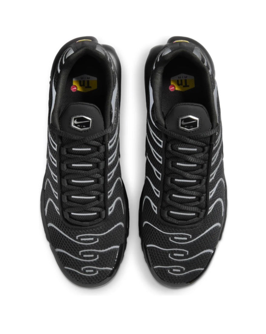 Nike air max plus "Black reflective silver"
