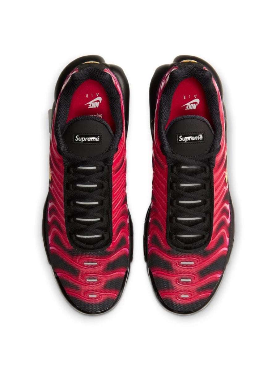 Nike x supreme air max plus "University red"